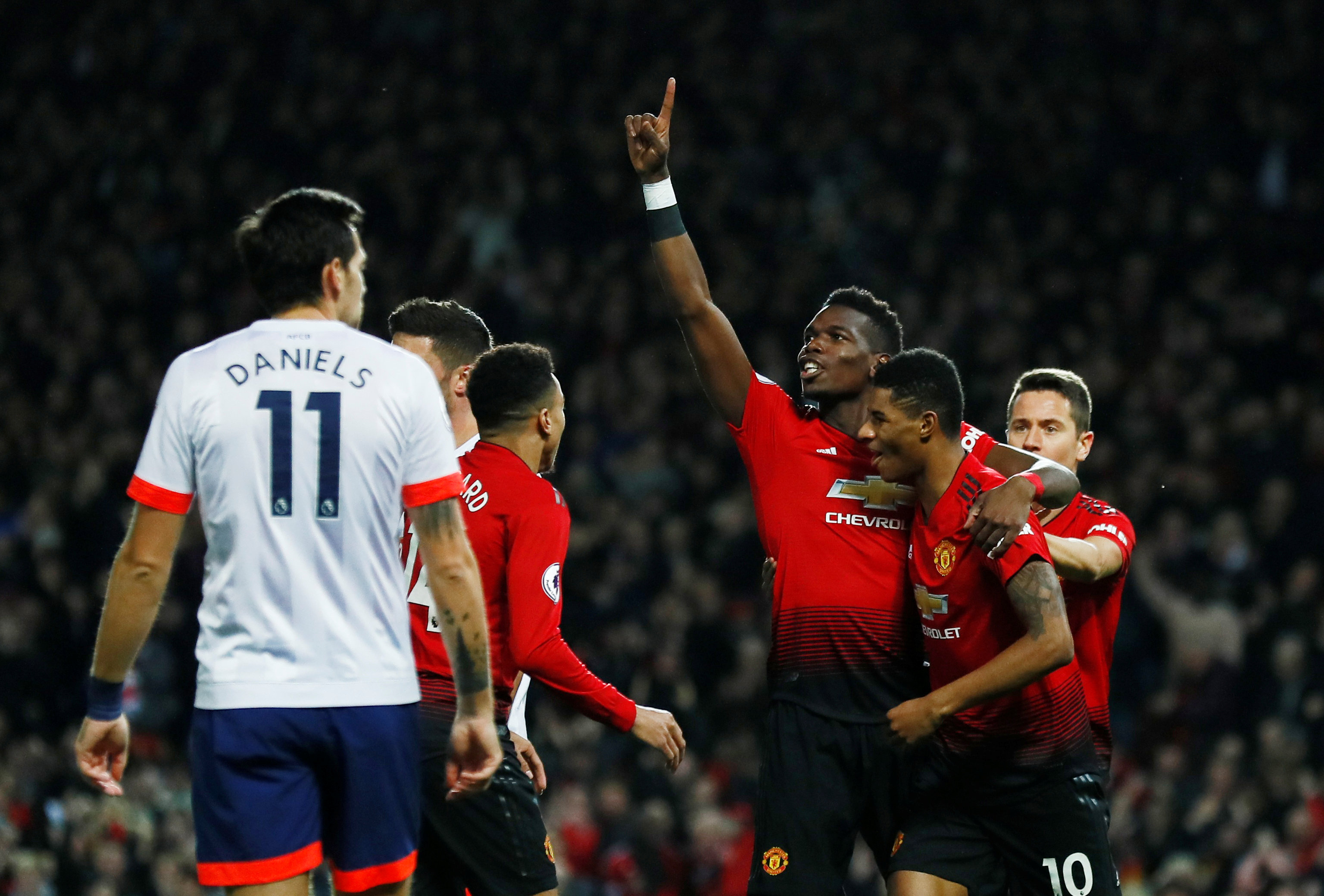 时面临困境 时面临困境